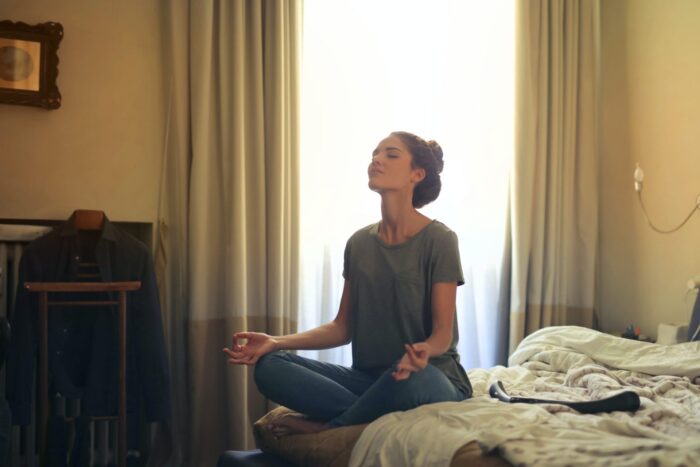 Bienvenidos a la Meditación 8 Cómo comenzar a meditar en casa
